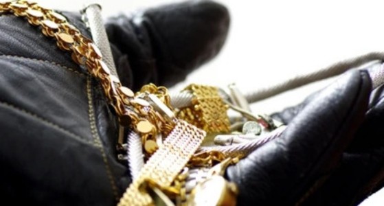 Maharajganj News : घर सूना, चोर मेहरबान! शादी से पहले गहनों पर हाथ साफ