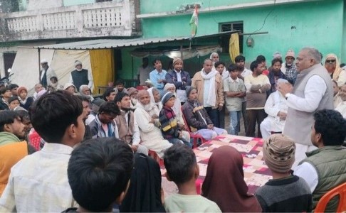 Maharajganj Politics : लक्ष्मीपुर में क्यों गूंजी ‘संविधान बचाओ’ की पुकार? कांग्रेस की रैली में उमड़ा जनसैलाब