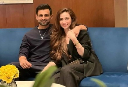 Sports News : शोएब मलिक की तीसरी शादी पर संकट? सना जावेद से तलाक की उड़ रही हैं अफवाहें