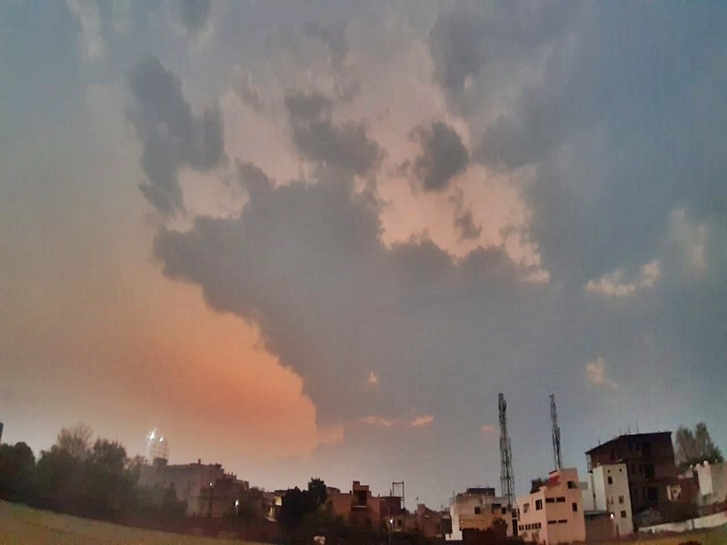 suhana mausam