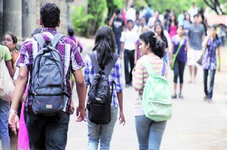 Maharajganj : समर्थ पोर्टल पर पंजीकरण के बिना नहीं मिलेगा स्नातक में प्रवेश