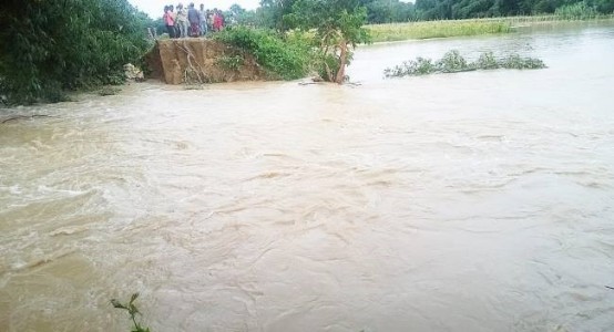 Maharajganj News : मानसून से पहले अलर्ट मोड में प्रशासन, महराजगंज में बाढ़ से निपटने की पूरी तैयारी