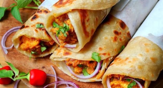 Maharajganj News : पनीर की जगह परोसा चिकन रोल, बढ़ा विवाद फिर हुआ ये