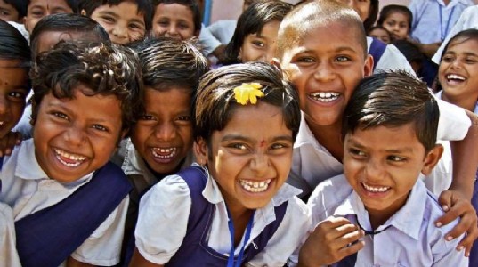 Maharajganj News : स्कूल चलो अभियान को नई धार, 1 अप्रैल से नामांकन बढ़ाने की तैयारी तेज