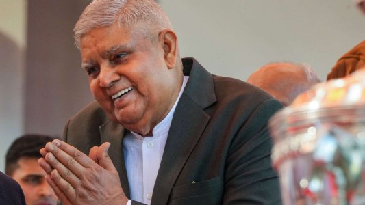Jagdeep Dhankhar Resignation : बड़ा झटका : स्वास्थ्य कारणों से 74 साल के उपराष्ट्रपति जगदीप धनखड़ ने दिया इस्तीफ़ा