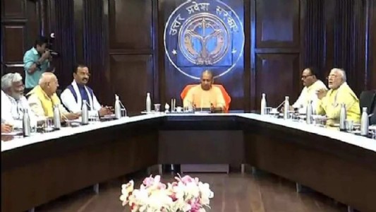 UP News : कैबिनेट मीटिंग में 30 प्रस्तावों को मंजूरी, जेपीएनआईसी अब LDA को, नए एक्सप्रेसवे को मंजूरी