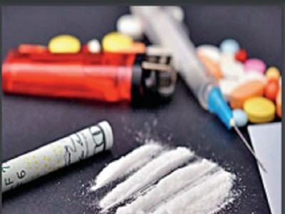 Maharajganj News : नशीली दवाओं के साथ भारत-नेपाल सीमा पर दो तस्कर गिरफ्तार