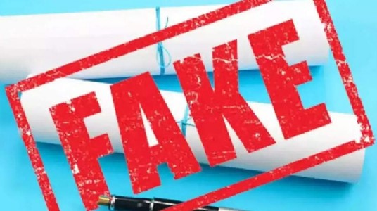 Maharajganj News : खेत में नहीं हुआ काम, फिर कैसे निकले 1.64 लाख? मनरेगा भुगतान पर उठे बड़े सवाल