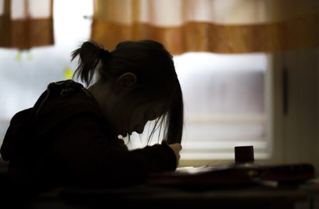 Gorakhpur News : तबादले के बाद भी नहीं सुधरा दरिंदा शिक्षक, सरकारी स्कूल में फिर मासूमों से घिनौनी हरकत