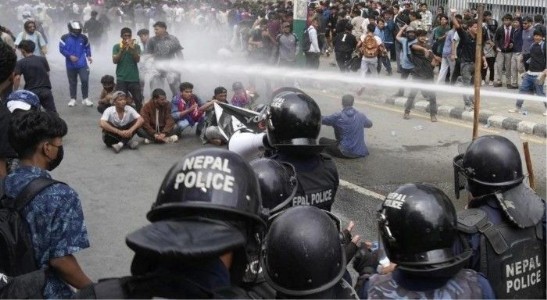 Maharajganj News : हिंसा के बाद राहत की सांस! बीरगंज से हटा कर्फ्यू, सीमा पर हाई अलर्ट बरकरार