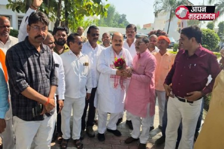 परमेश्वर सिंह मेमोरियल पीजी कॉलेज में ध्रुव कुमार त्रिपाठी का हुआ स्वागत, पूर्व विधायक बजरंगी सिंह रहे मौजूद