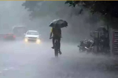 परतावल में झमाझम बारिश से मौसम हुआ सुहाना, जलभराव ने बधाई लोगो की परेशानी