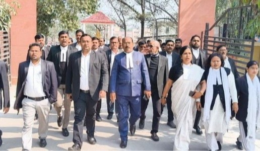 Maharajganj News : दिनदहाड़े वकील की हत्या पर उबाल! 48 घंटे का अल्टीमेटम, गिरफ्तारी न हुई तो होगा बड़ा आंदोलन