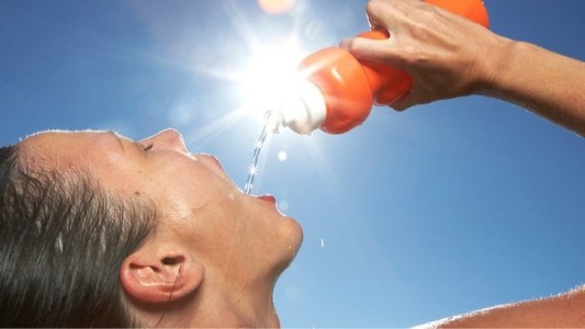 Maharajganj News : तेज धूप का वार, अस्पतालों में बढ़ी मरीजों की कतार