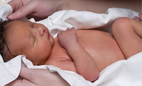 Maharajganj News : फर्जी आधार पर सख्ती! नवजात बच्चों के आधार निर्माण को लेकर डीएम की कड़ी चेतावनी