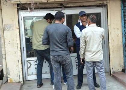 Maharajganj News : जीएसटी छापे के बाद बढ़ी हलचल: नौतनवा के सीए को वाराणसी तलब, क्या खुलेंगे करोड़ों के राज?