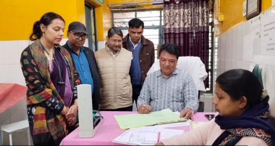 Maharajganj News : एक दिन, मुफ्त इलाज और लंबी कतारें! मुख्यमंत्री आरोग्य मेले में उमड़ा मरीजों का सैलाब