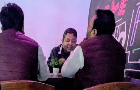 Maharajganj News : धान खरीद में ‘सेटिंग’ का खेल? एमओ और राइस मिलर की बातचीत का वीडियो वायरल