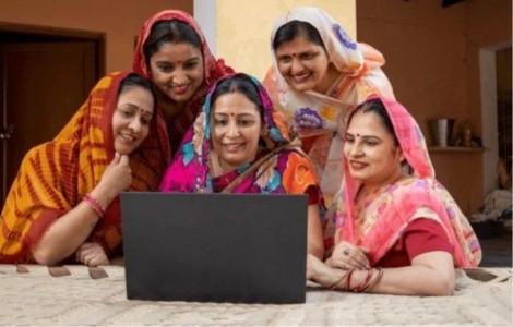 Women Empowerment Lakhpati Didi : हर गांव से उठेंगी ‘लखपति दीदी’! महिलाओं को आत्मनिर्भर बनाने की बड़ी योजना