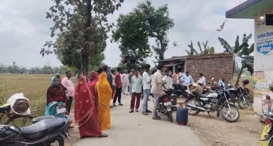 Maharajganj News : अमोडा गैस एजेंसी पर हाहाकार! बुकिंग-OTP के बाद भी नहीं मिला सिलेंडर