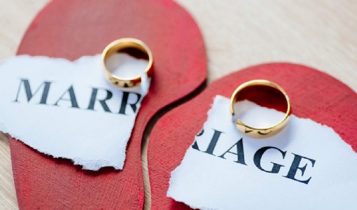 Gorakhpur News : पति से दूरी ने खोला राज, विवाहिता ने उठाई आवाज, केस दर्ज