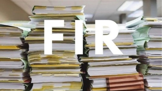 Maharajganj News : जमीन पैमाइश में बाधा, सरकारी टीम को रोकने के चलते पांच पर मुकदमा