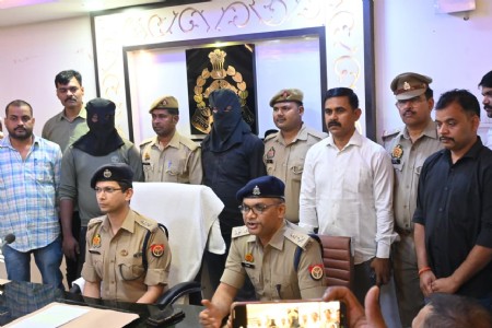 Maharajganj News : सीमा पर ड्रग तस्करी का भंडाफोड़! 5700 नशीले इंजेक्शन के साथ दो आरोपी गिरफ्तार