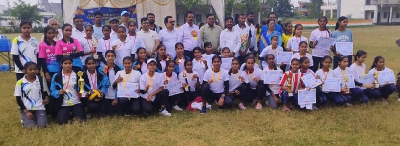 Sports News : बेटियों का दम दिखा मैदान में! फाइनल में रोमांच, किसने जीता खिताब?