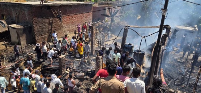 Maharajganj News : सुबह 11 बजे का वो पल ! और फिर तीन घरों में एक साथ ये कांड