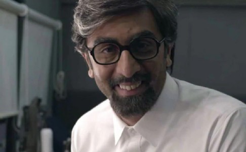 Bollywood News : क्या अयोध्या बन रही है बॉलीवुड सितारों की नई पसंद? अमिताभ के बाद अब इस एक्टर ने खरीदी ज़मीन