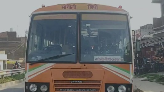 Maharajganj News : रोडवेज़ बस ओवरटेक कर कुछ लड़कों ने यूँ दिखाई गुंडागर्दी ! वीडियो वायरल