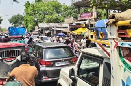 Maharajganj News : जाम में जकड़ चुका आनंदनगर ! हर दिन जाम, हर दिन परेशानी