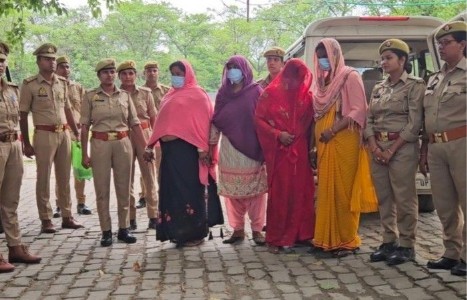 Maharajganj News : लुटेरी दुल्हन गिरोह का पर्दाफाश ! मास्टरमाइंड अभी भी पुलिस की पकड़ से दूर