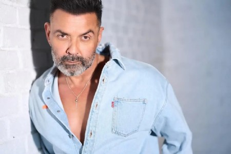Bollywood News : जिस फिल्म ने बदल दी शाहिद कपूर की किस्मत, उसी से बाहर होने पर टूट गए थे बॉबी देओल