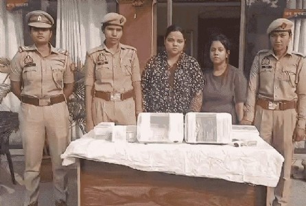 Gorakhpur News : 7 साल तक नहीं हुआ शक ! फिर खुला 45 लाख की ज्वेलरी चोरी का राज, दो सेल्सगर्ल गिरफ्तार