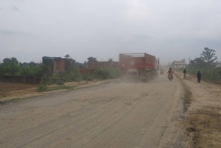 Maharajganj News : हाईवे निर्माण ने बढ़ाई लोगों की परेशानी, अब पेयजल संकट पर प्रशासन की बड़ी बैठक