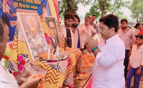 Maharajganj Politics : आंबेडकर प्रतिमा शिलान्यास के बाद गरजे विधायक, भाजपा पर लगाए गंभीर आरोप