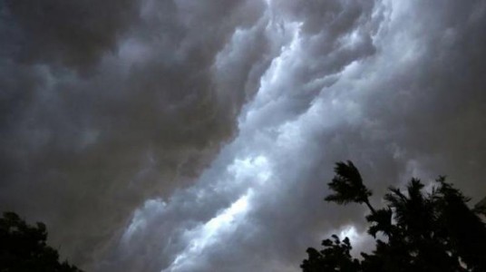 Maharajganj News : क्या अब खत्म होगा गर्मी का सितम? बादलों की दस्तक और बूंदाबांदी ने दिए बड़े संकेत