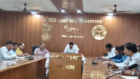 Maharajganj News : विश्व पर्यावरण दिवस पर महराजगंज में रिकॉर्ड पौधरोपण, लगेंगे 5.81 लाख पौधे
