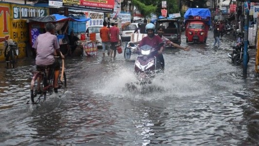 UP Monsoon Update : गोरखपुर में बारिश से मिली राहत, लेकिन 11-12 जुलाई को भारी बारिश का खतरा