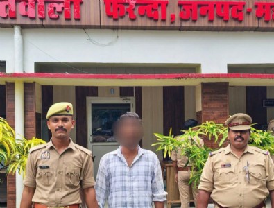 Maharajganj News : एक साल से कानून की पकड़ से दूर था आरोपी... आखिरकार पुलिस के शिकंजे में आया