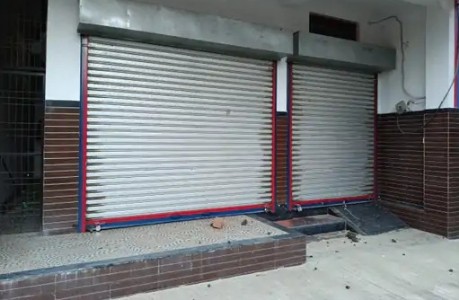Maharajganj News : सिसवा में इंजेक्शन लगाने के बाद 9 साल के बच्चे की मौत, अस्पताल छोड़ फरार हुआ स्टाफ!