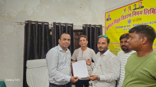 Maharajganj News : बिजली संकट पर समाजसेवी का एक्शन! एसडीओ को सौंपा ज्ञापन