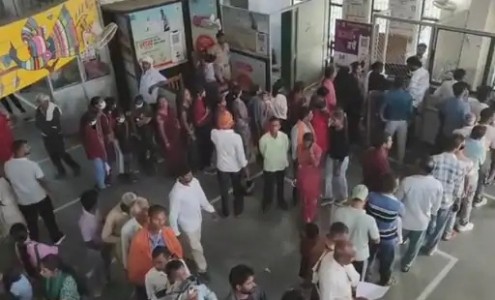 Maharajganj News : ओपीडी से इमरजेंसी तक बढ़ा जिला अस्पताल पर दबाव, वायरल संक्रमण ने बढ़ाई स्वास्थ्य विभाग की चिंता