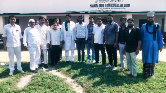 Maharajganj News : निचलौल में AIMIM की बड़ी बैठक, चुनाव से पहले बूथ स्तर तक संगठन मजबूत करने पर मंथन