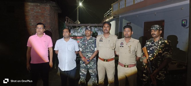 Maharajganj News: नेपाल सीमा पर तस्करी के खिलाफ कार्रवाई, 41 बोरी कद्दू के बीज और पिकअप बरामद