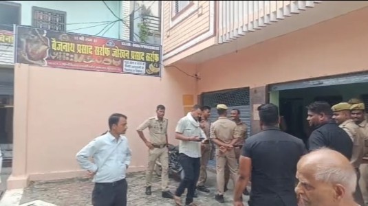 Maharajganj News : लगातार विवाद के बाद SDM का सख्त फैसला, विवादित संपत्तियां होंगी कुर्क