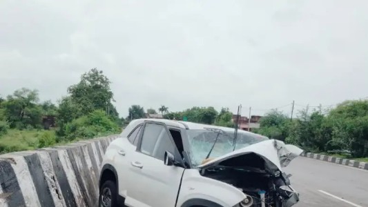 UP Breaking News : जेल से लौटते वक्त खत्म हुआ सफर, सड़क हादसे में अतीक के बेटे अबान की मौत