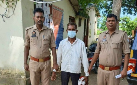 Maharajganj News : कानून से बच नहीं सका वारंटी, सिंदुरिया पुलिस ने किया गिरफ्तार